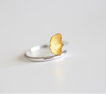 オープンリング 指輪 イチョウの葉